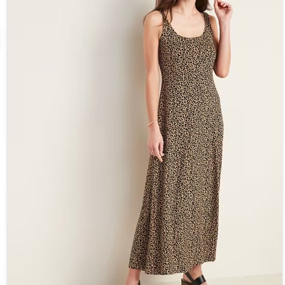 Old Navy Dresses & Skirts - Old Navy Fit and Flare Maxi Dress XL Tall Brown Leopard Print Scoop Neck Stretch
